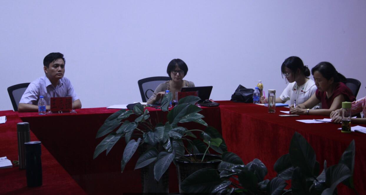 内蒙古大学哲学系王惠灵博士应邀来公司讲座